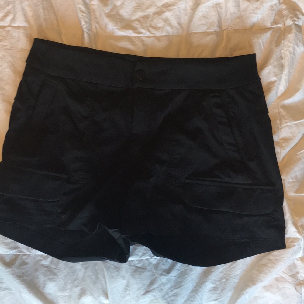 Athleta cargo shorts